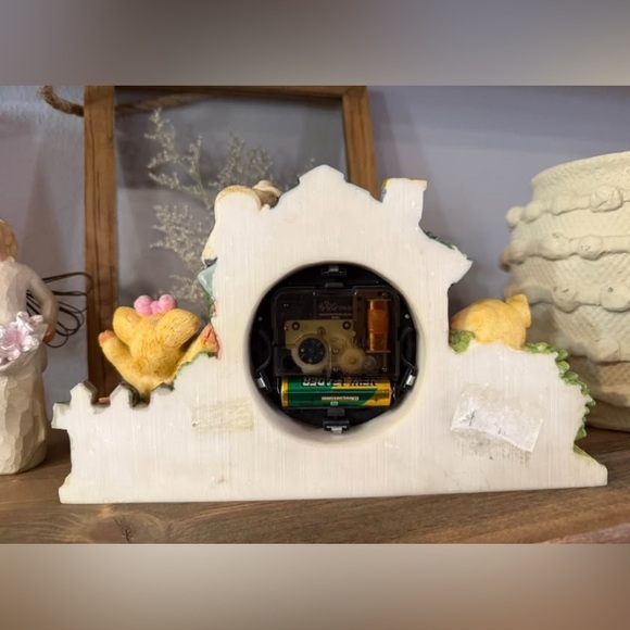 Whimsical Vintage Quartz Clock – Working! ⏰🐷 - Picture 2 of 4